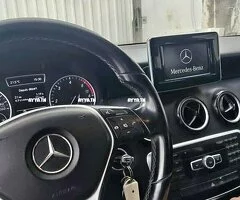 Mercedes Benz A180