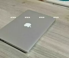 MacBook Pro 2015 i5 8g