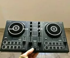 Pioneer DJ DDJ-200 Smart DJ Controller ????️